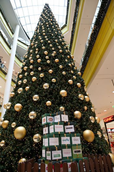 Празнувай Коледа в Сердика Център