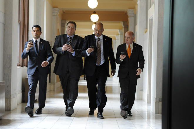 Dzhon gudman v alpha house