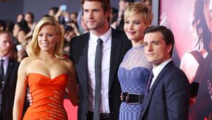 Звездите от "Игрите на глада" по червения килим