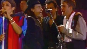 Рокносталгия с младия Боно и още куп звезди