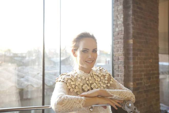 Амбър Валета е лице на пролетните колекции Conscious на H&M