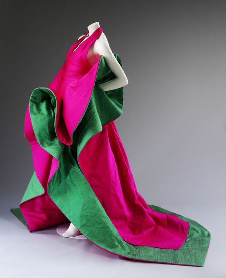 Вечерна рокля от Капучи, 1987-88 г.