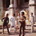 Валентино и манекенки край фонтана "Треви" в Рим, 1967 г.