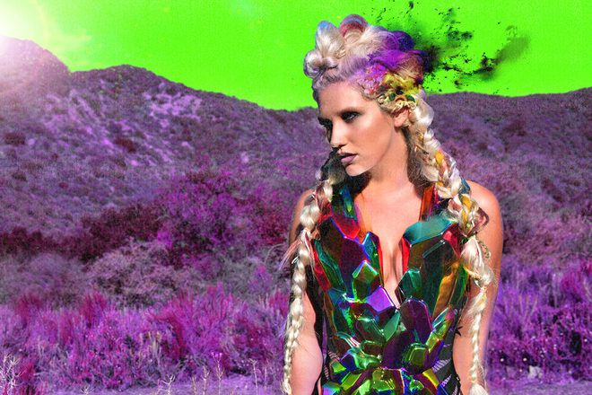 Kesha na oblozhkata na warrior