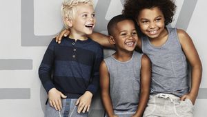 Дейвид Бекъм дебютира с колекция Bodywear за момчета