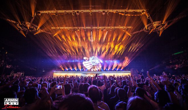 Шоуто на Армин ван Бюрен