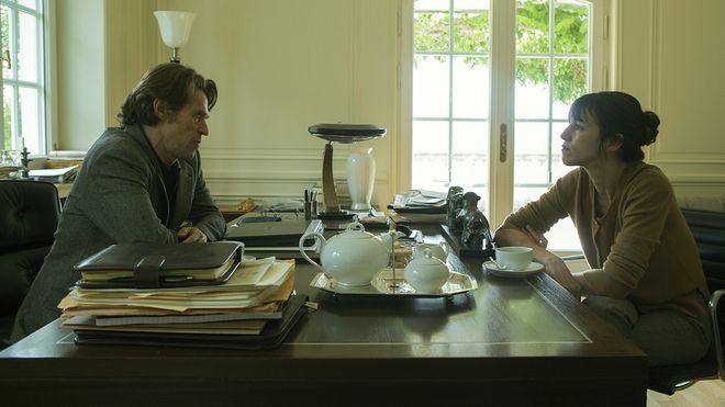 Уилям Дефо и Шарлот Генсбур в "Нимфоманка"