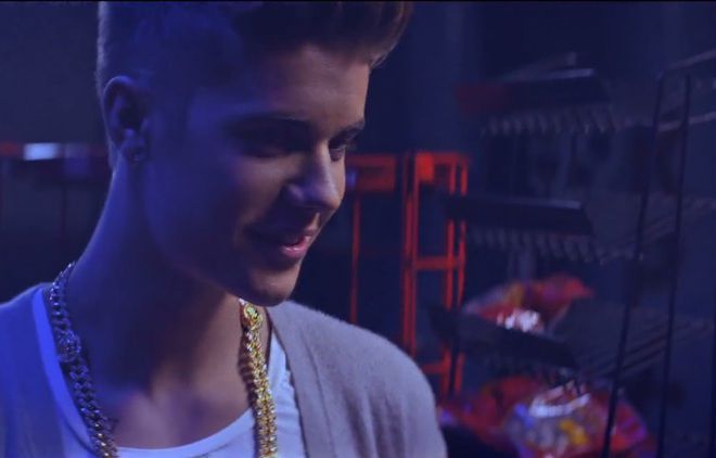 Джъстин Бийбър в Confident