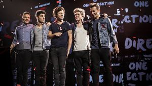 One Direction - най-продавани през 2013 г.
