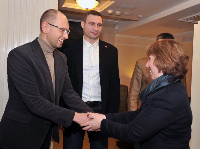 Арсений Яценюк и Виталий Кличко с Катрин Аштън