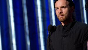 Юън Макгрегър с шапка