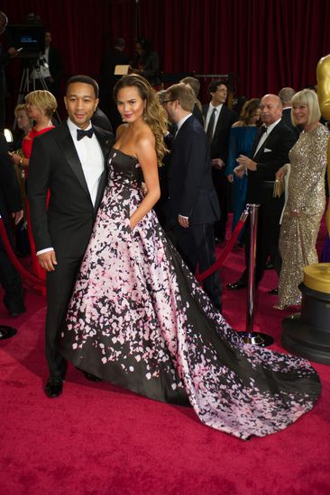 Джон Леджънд и Криси Тийгън на "Оскарите"