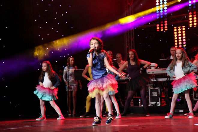 Крисия на концерт в родния си град