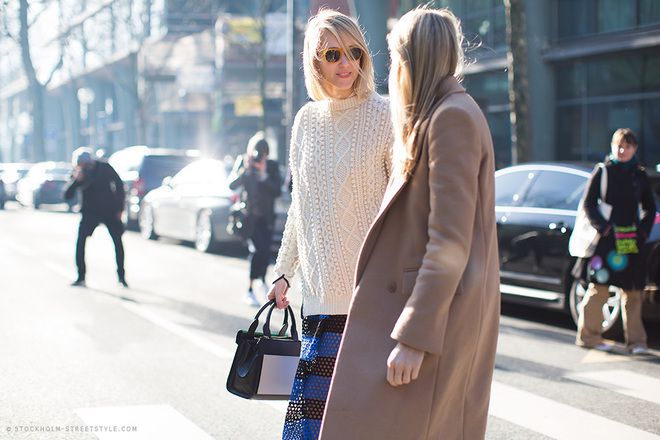 Как да носим голям пуловер