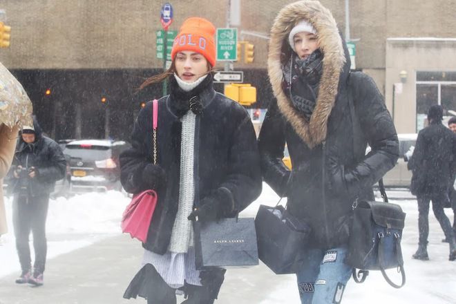 Манекенките и зимата