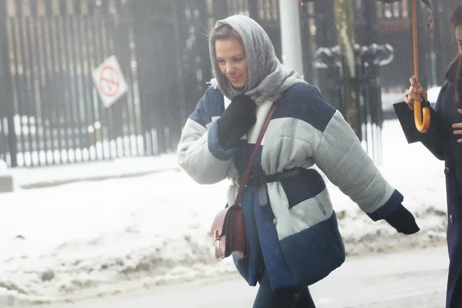 Яке с колан през зимата