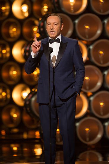 Кевин Спейси на сцената на "Оскарите"