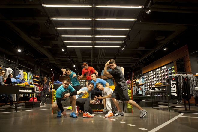 "Макоса Ностра" в новия Nike Only Store