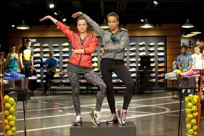 Момичетата от "Макоса Ностра" в Nike