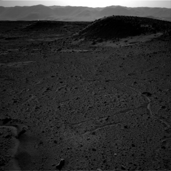 "Кюриосити" засече светлинка на Марс
