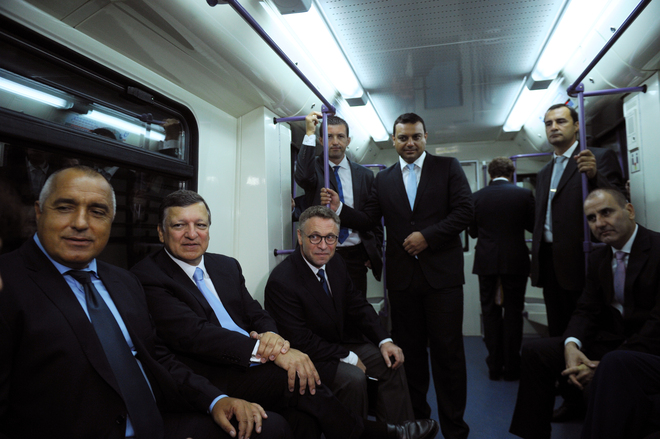 Борисов и Барозу се возят в софийското метро
