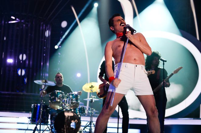 Къци Вапцаров като Фреди Мъркюри