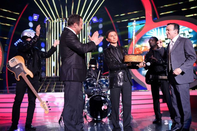 Мая Бежанска като Фарел Уилямс на рождения си ден