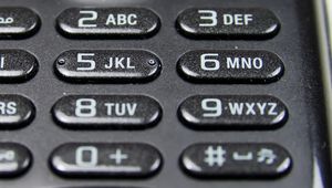 Mного мобилни телефони имат опасни метали в слушалката си, бутоните или корпуса