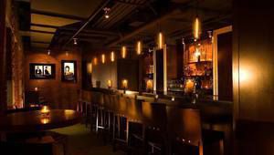 Бар "Алиби" в Бостън