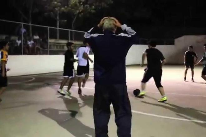 Tozi dyado shte razbie predstavite vi za futbola