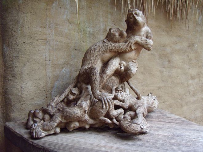 Маймунска скулптура в зоопарка на Виена