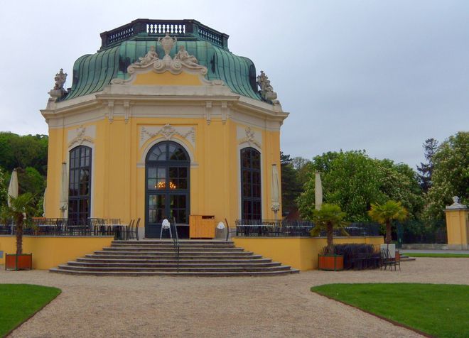 Императорският павилион в зоопарка на Виена