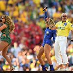 Дженифър Лопес открива световното по футбол