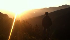 Да посрещнеш изгрева в планината