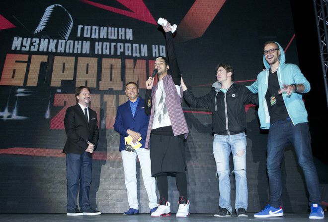 "Революция Z" с награда и от "БГ радио"