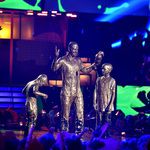Дейвид, Ромео и Крус Бекъм на детските спортни награди