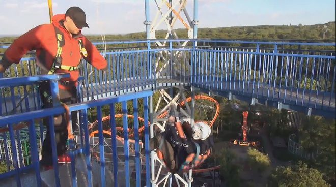 Да паднеш от 30 метра... по собствено желание