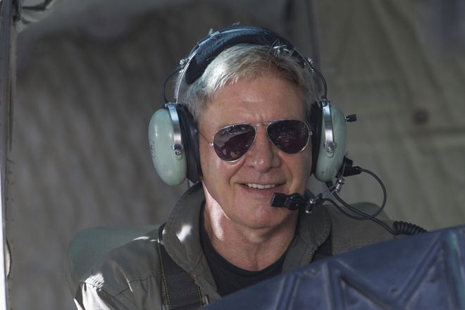 Харисън Форд като пилот в "Непобедимите-3"