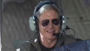 Харисън Форд като пилот в "Непобедимите-3"