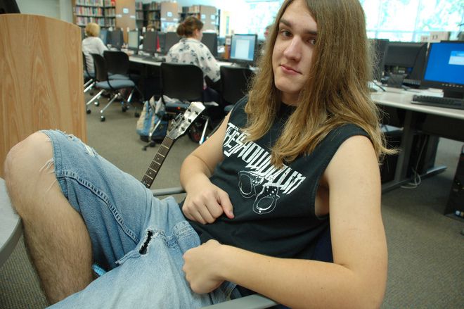 Метъл в офиса - полезно е