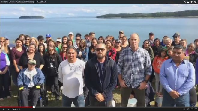 Леонардо ди Каприо също се поля с ледена вода