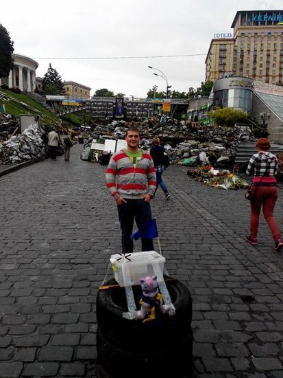 На Мейдана в Киев по време на мисия за наблюдение с ОССЕ