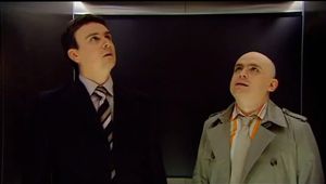 Шотландци в асансьор с гласово активиране