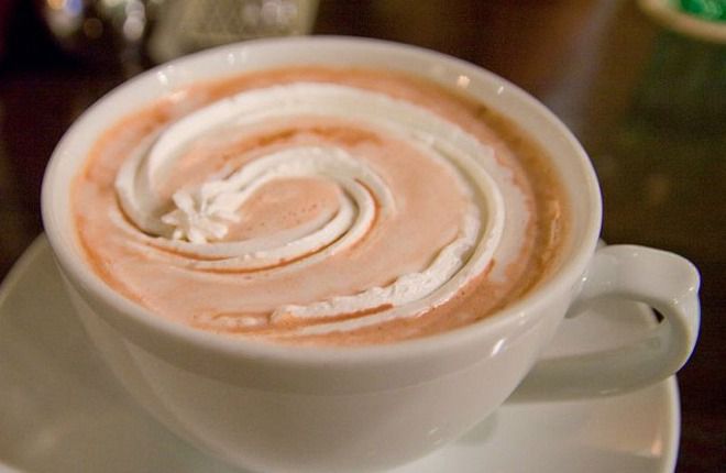Кафе с мляко и карамел