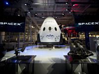 Космическият кораб Dragon V2 на SpaceX