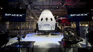 Космическият кораб Dragon V2 на SpaceX