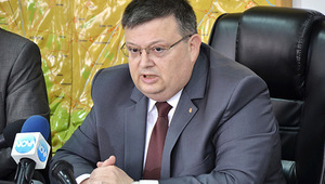 Сотир Цацаров на пресконференция