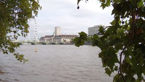 Изглед от Лондон с Темза и южния бряг