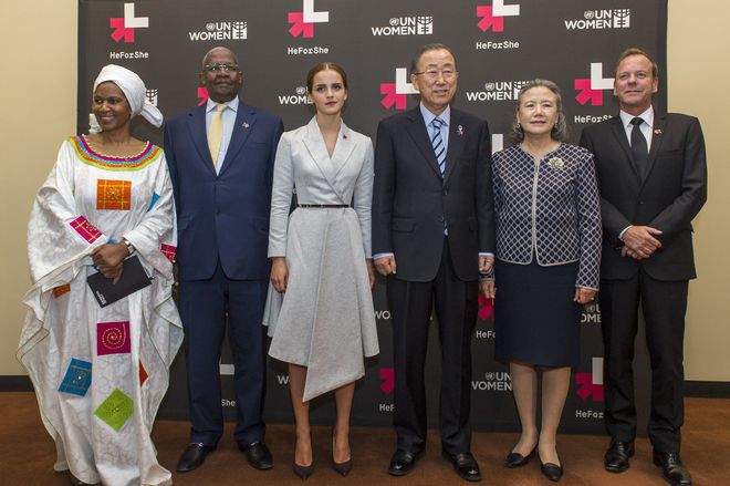 Ема Уотсън с ръководители от ООН