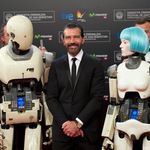 Антонио Бандерас и роботите